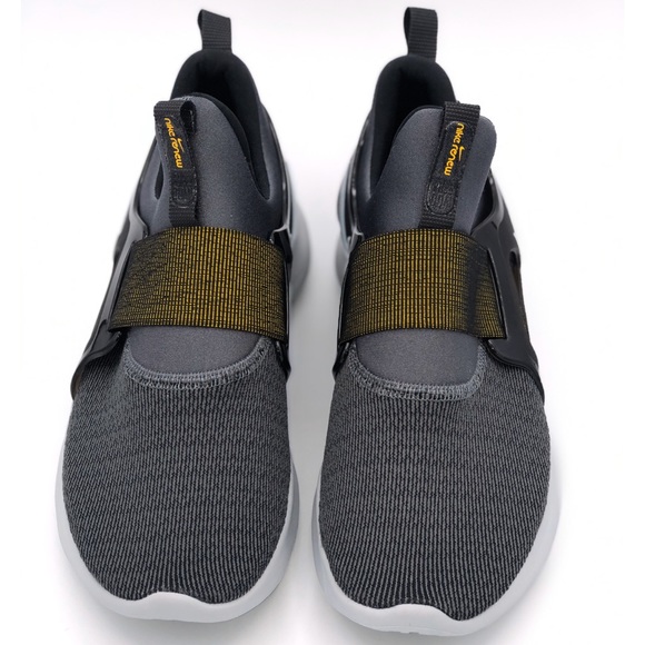 nike freedom slip on sneaker